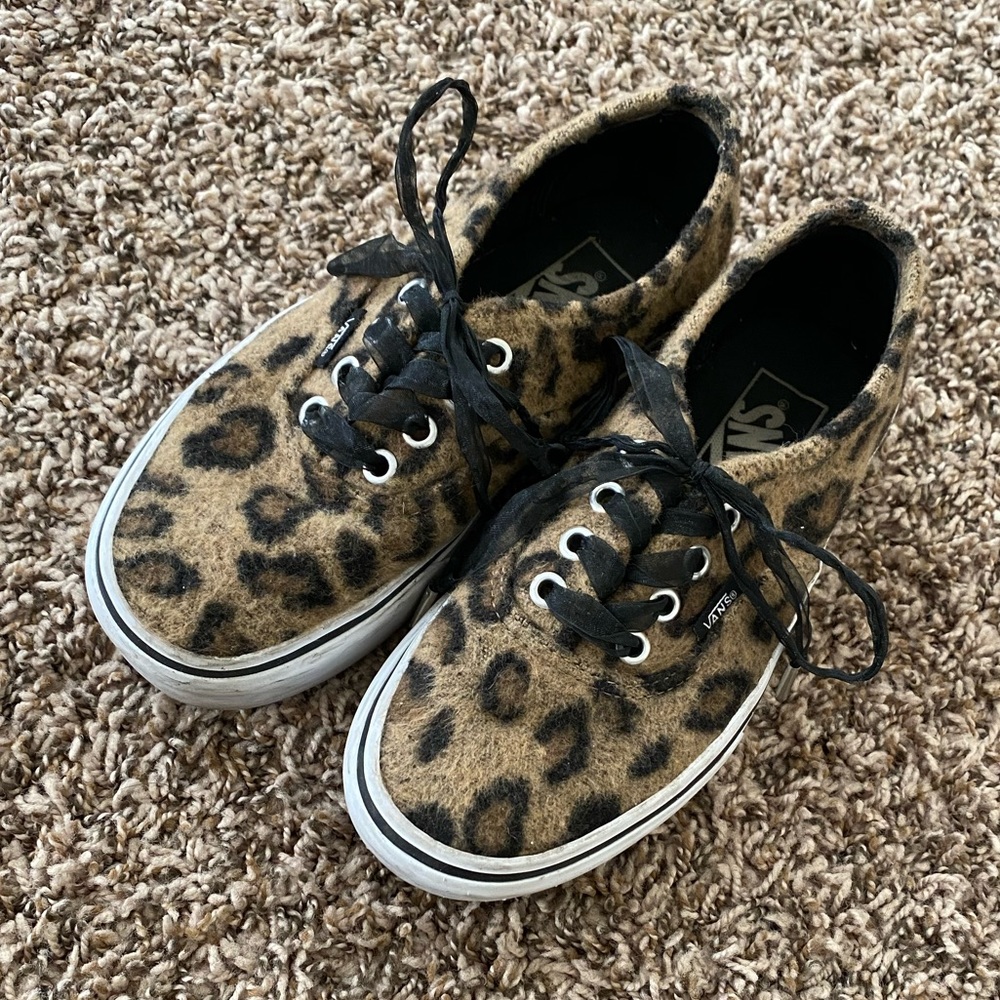 Vans Platform Fuzzy Cheetah Print Lace Up Shoes Size Womens 5